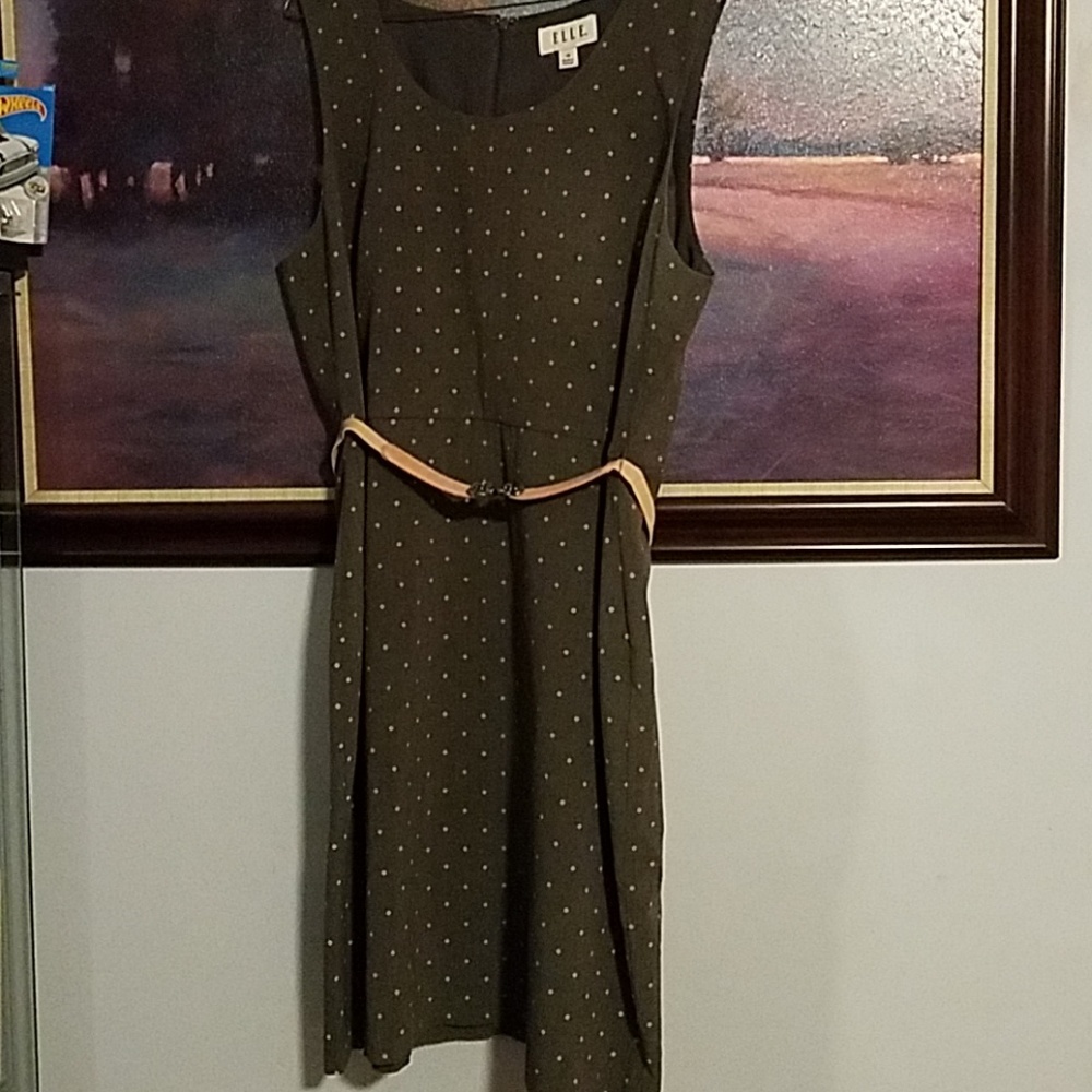 Elle grey sheath dress w/pink dots and belt NWOT
